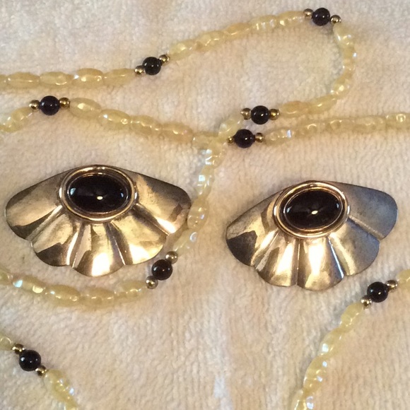 Handcrafted Earrings w/Freshwater style Necklace - Picture 3 of 3